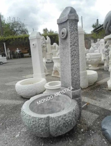 Fontana con colonnina vasca - fontana, e